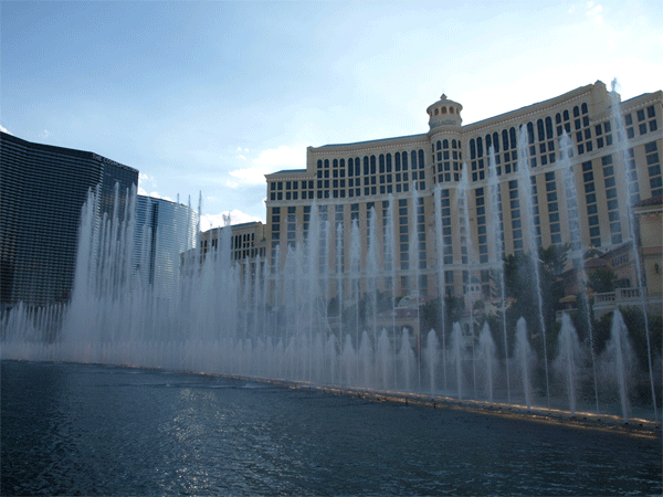 Ein paar Sekunden der berühmten Wassershow vor dem Bellagio in Las Vegas. © Tanja Banner